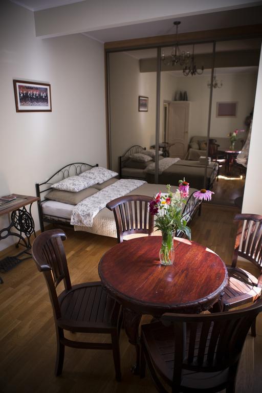 Centro Apartment Near Gedimas Avenue วิลนีอุส ภายนอก รูปภาพ